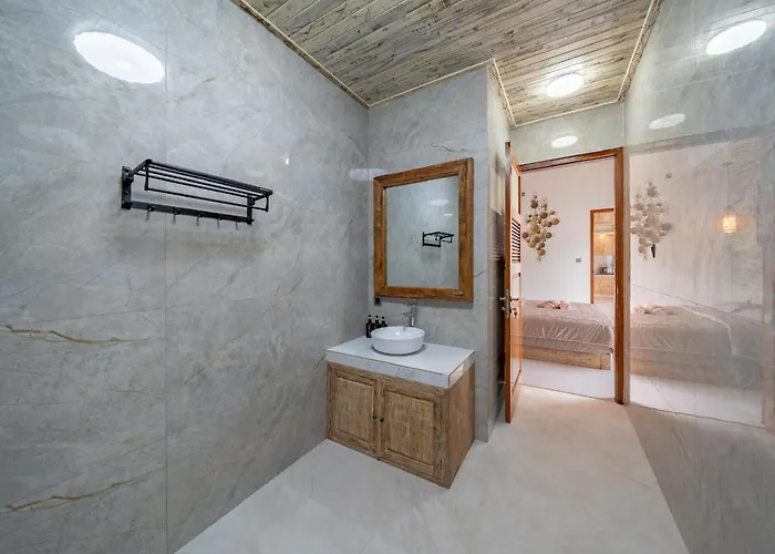 Ketut Losmen Villa *